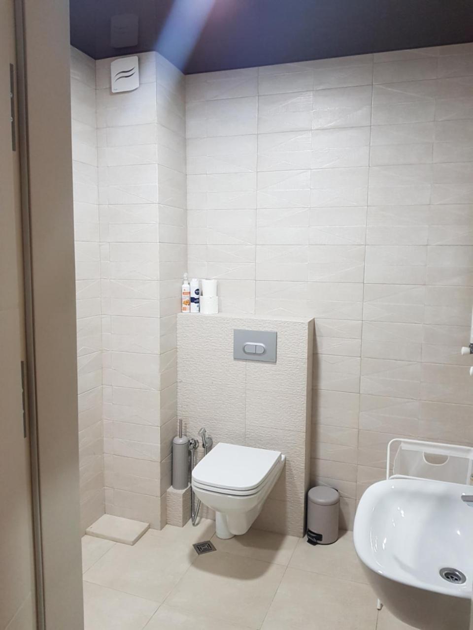 Piazza Batumi Guesthouse מראה חיצוני תמונה